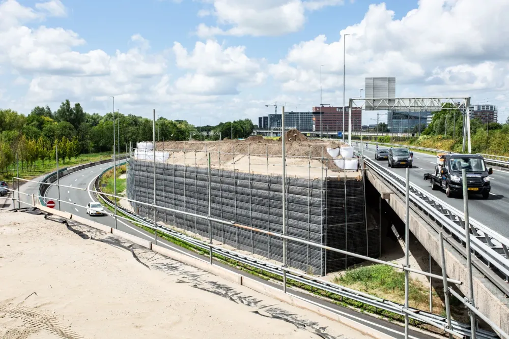 001+Amsterdam-A10-KNM-20250707-52-1920w